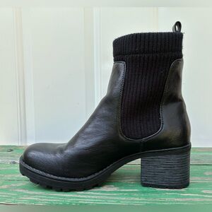 White Mountain Womens Benji Chunky Heel Chelsea Booties Sz 9 Boots Black Leather